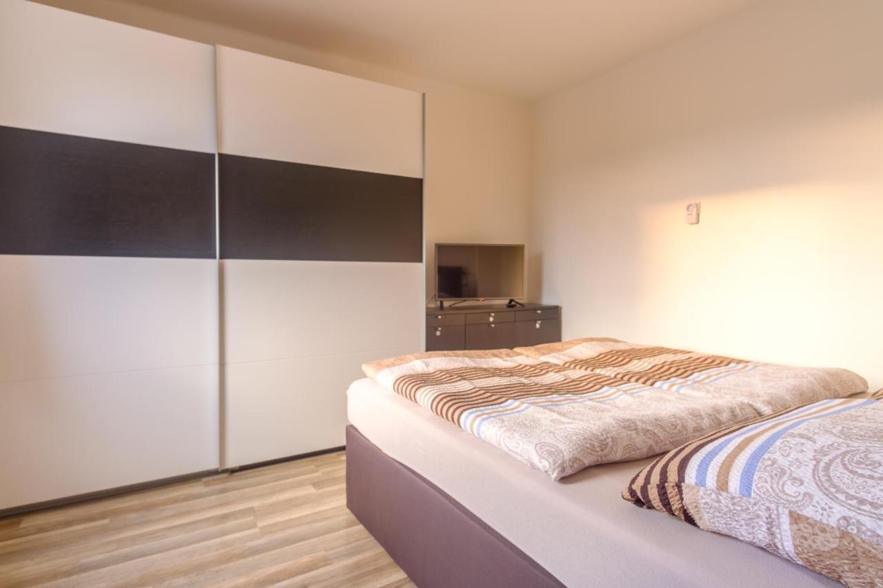 Ferienwohnung Agerblick 3 Zimmer Mit Kueche, 83M2 Lenzing エクステリア 写真